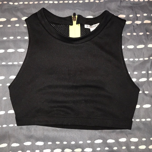 Forever 21 Other - NWOT sports bra/crop top
